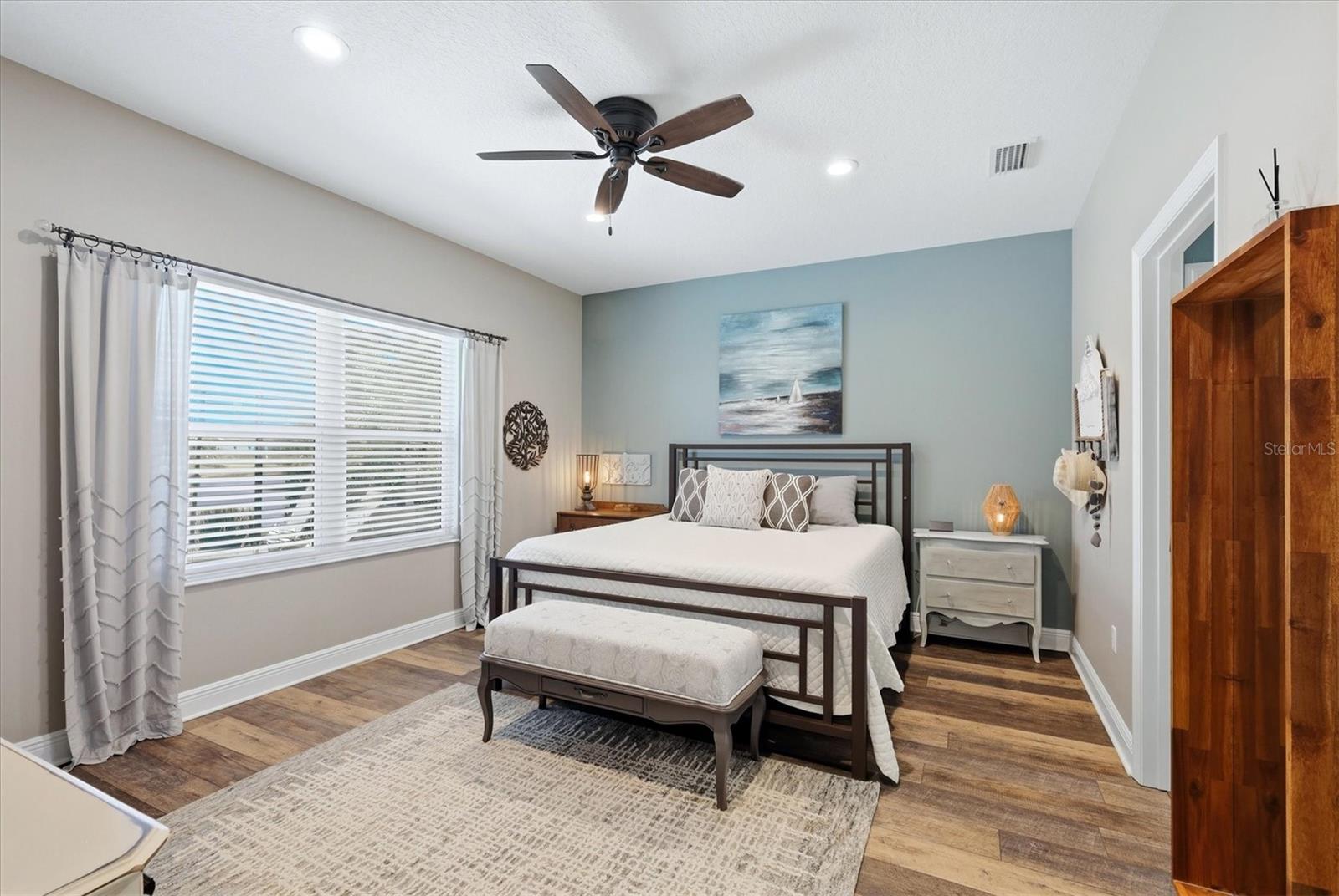 3720 AZURITE WAY — photo 32