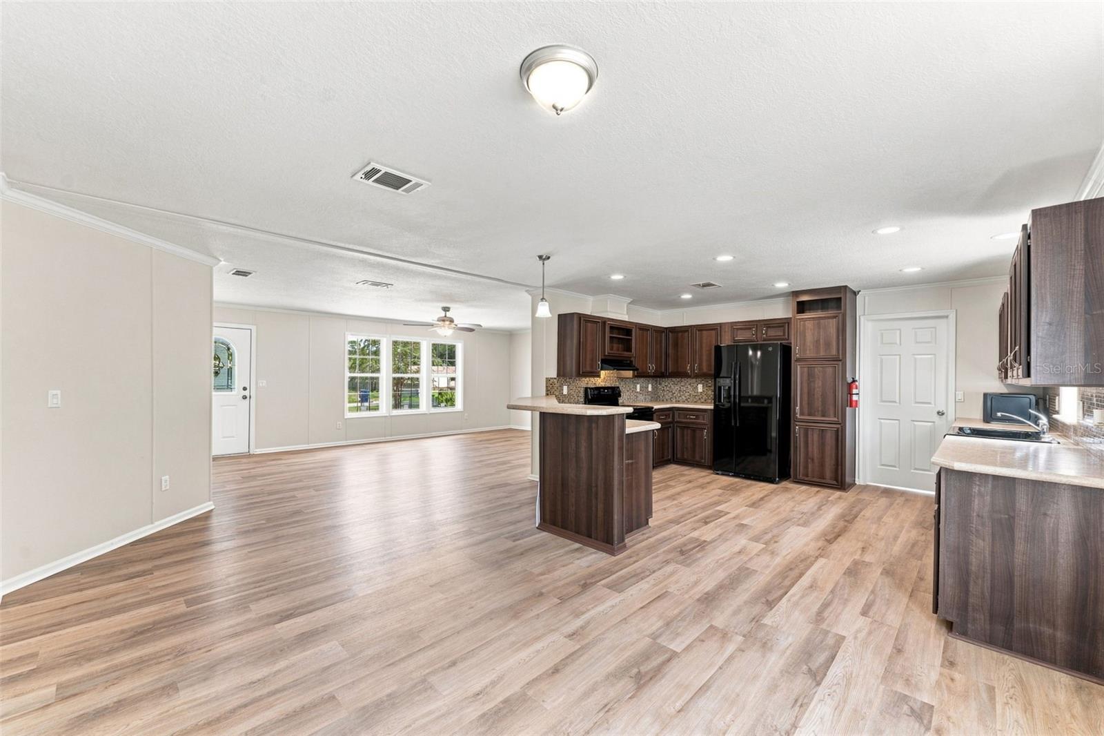 6453 MANGROVE DR — photo 6