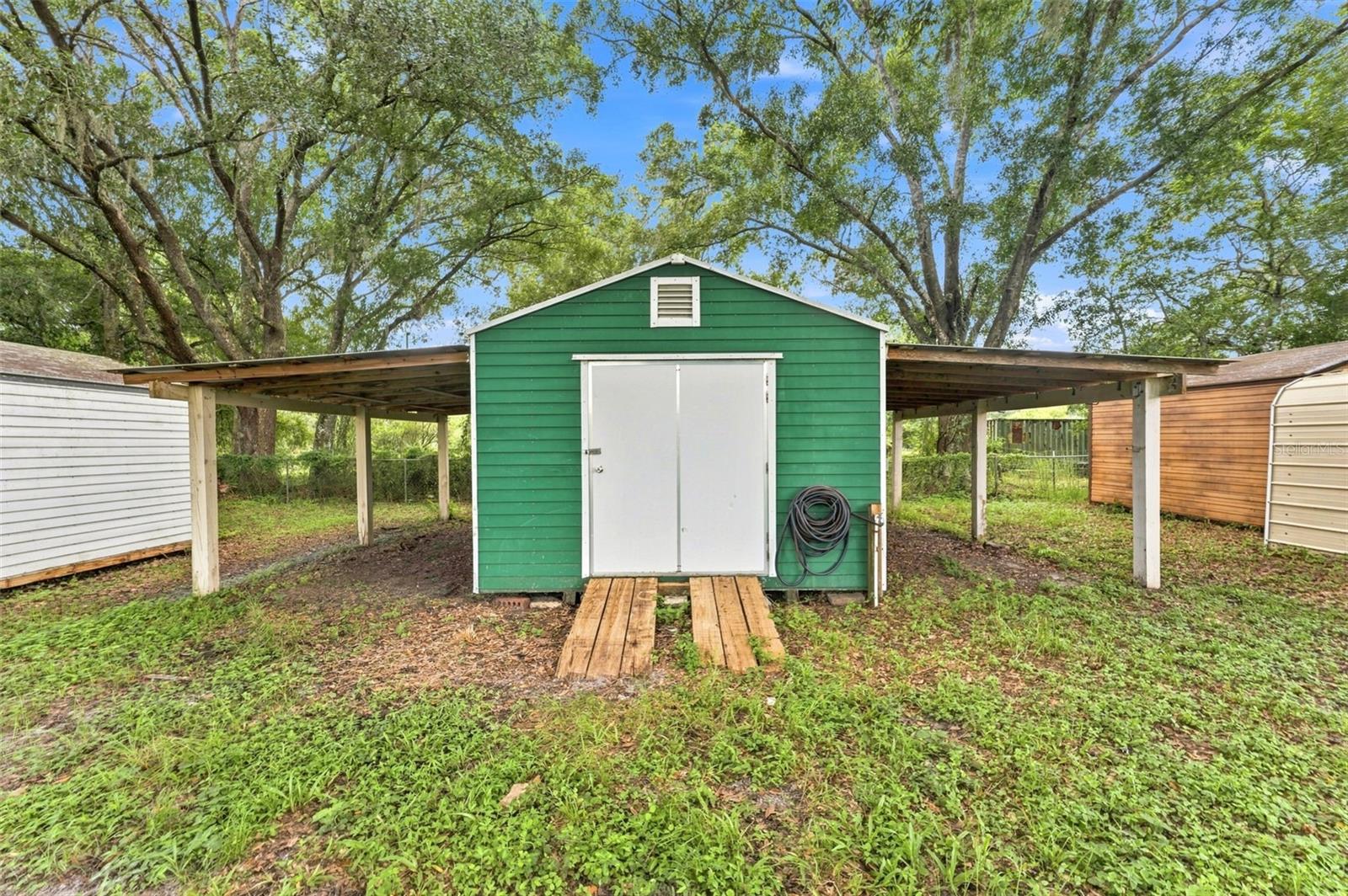 6453 MANGROVE DR — photo 32