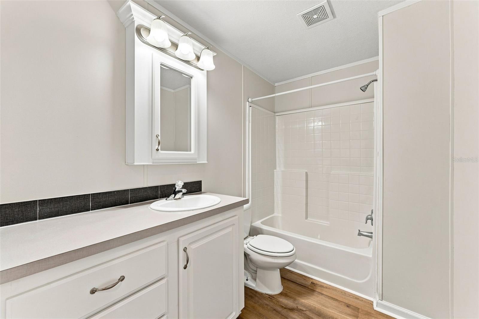 6453 MANGROVE DR — photo 21