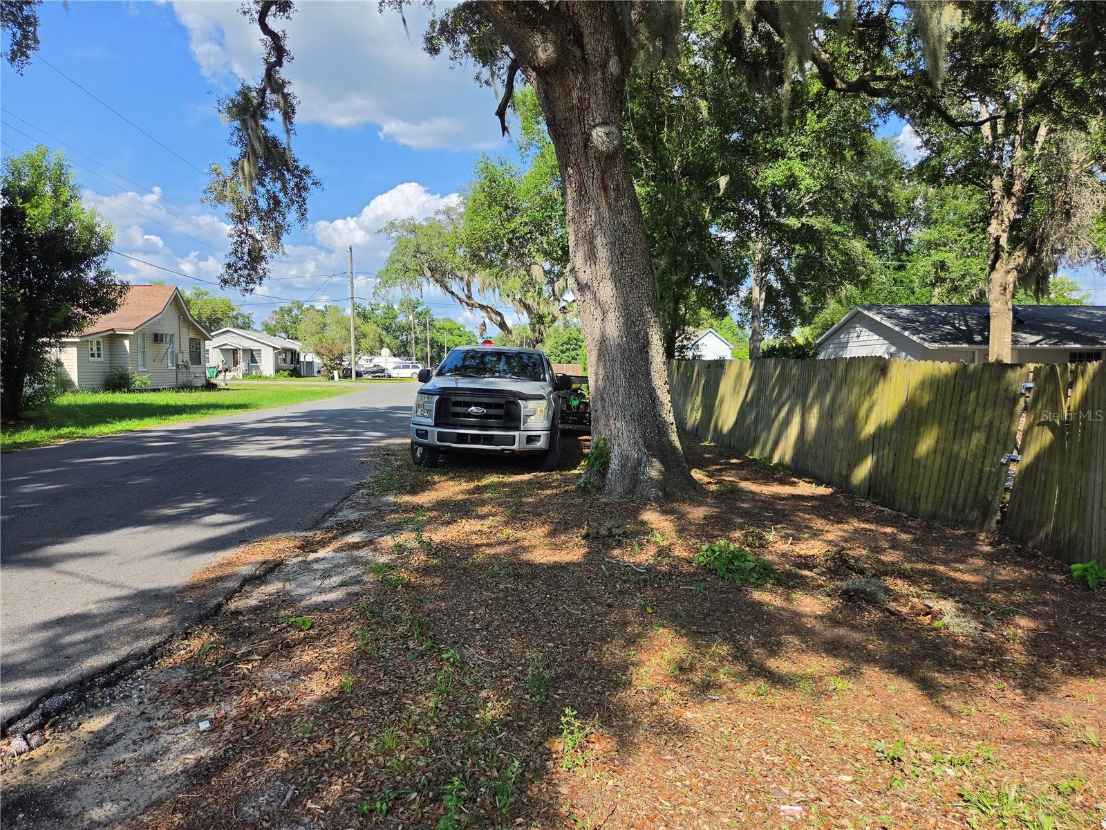 4TH ST 8TH AVENUE — photo 9