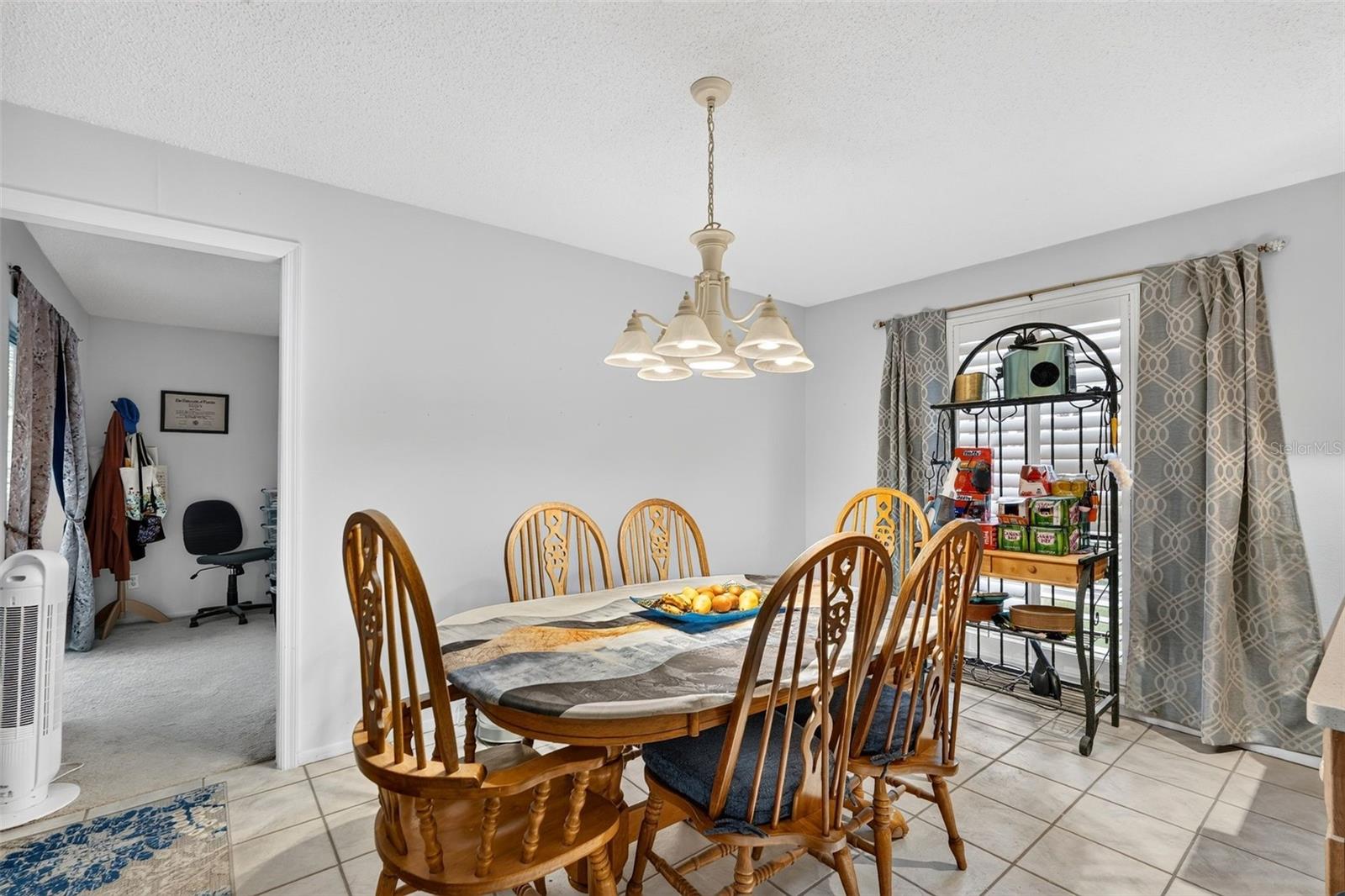 7283 ELEANOR CIR — photo 9