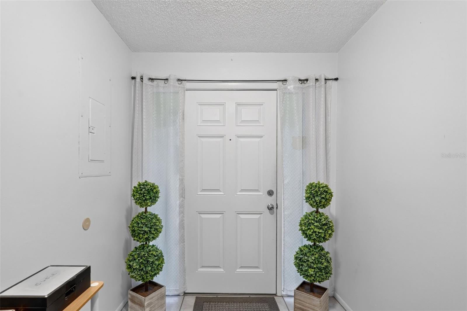 7283 ELEANOR CIR — photo 42