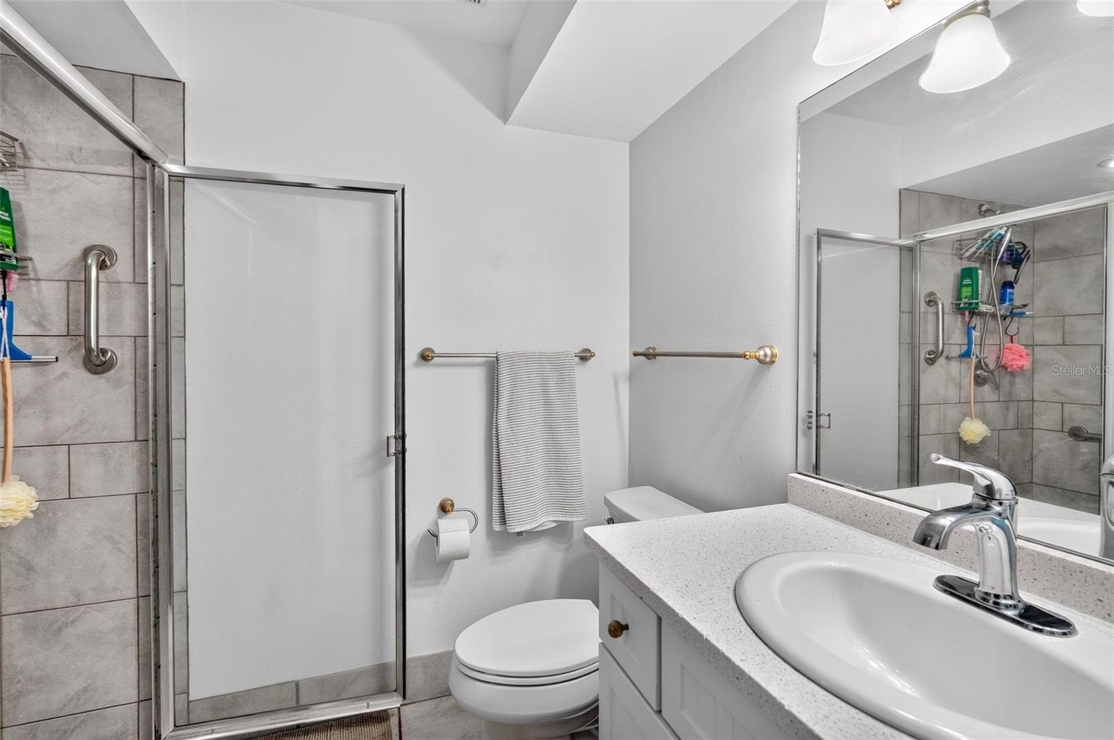 7283 ELEANOR CIR — photo 17