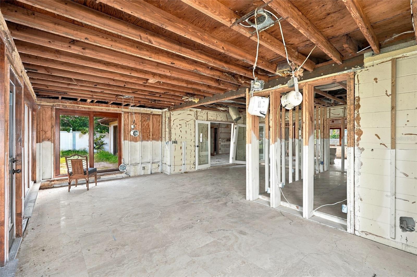 3945 E EDEN ROC CIR — photo 9