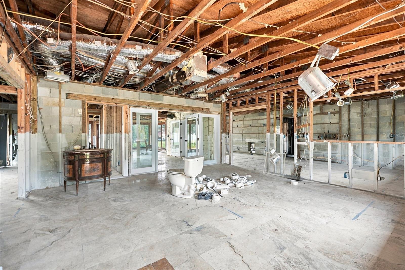 3945 E EDEN ROC CIR — photo 4