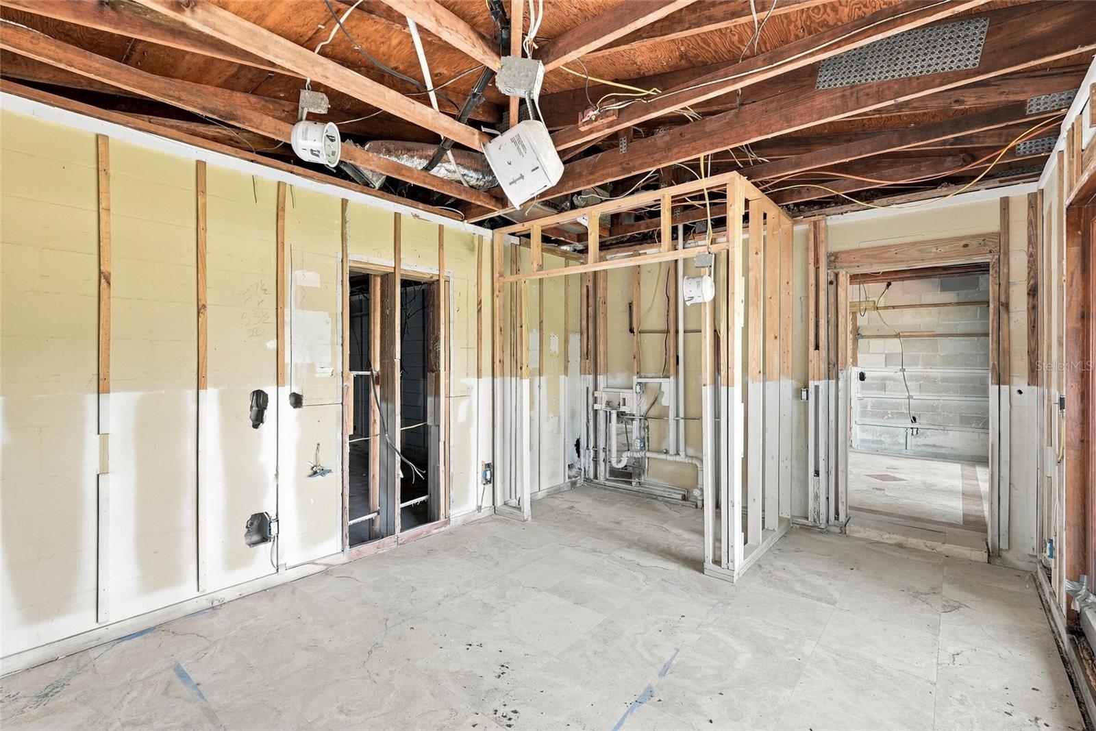 3945 E EDEN ROC CIR — photo 14