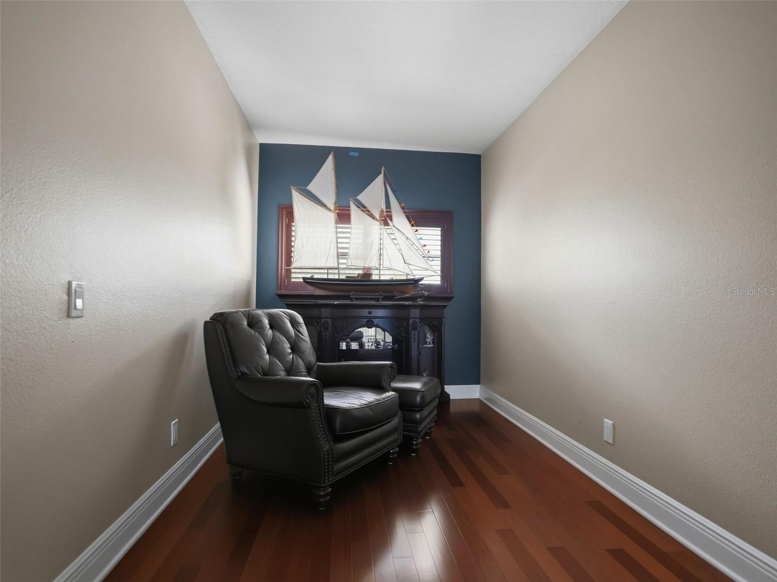 2707 LAKEBREEZE LN S — photo 45