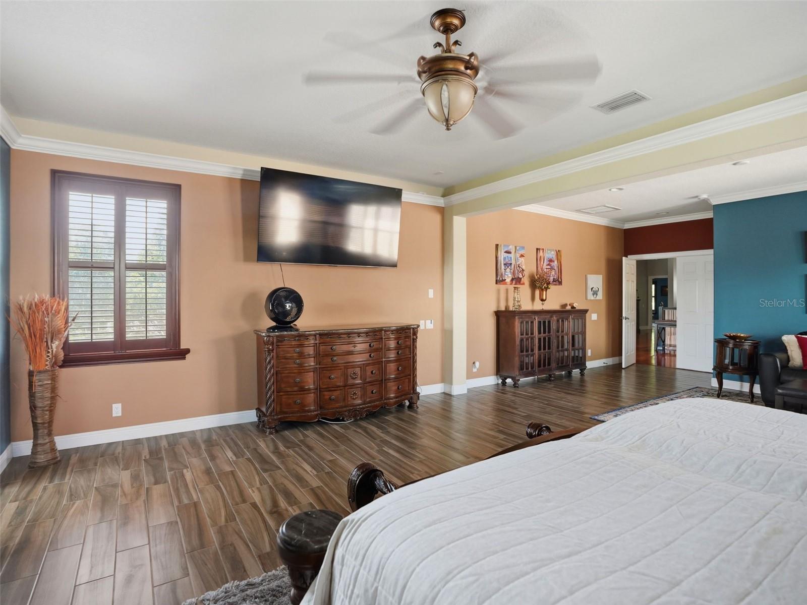 2707 LAKEBREEZE LN S — photo 36
