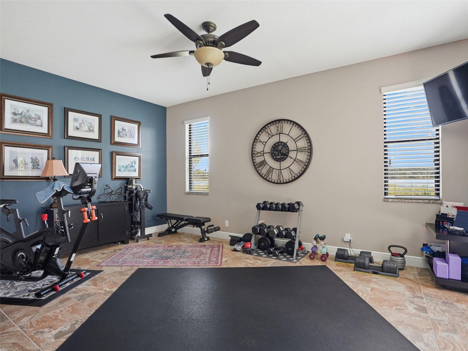 2707 LAKEBREEZE LN S — photo 22