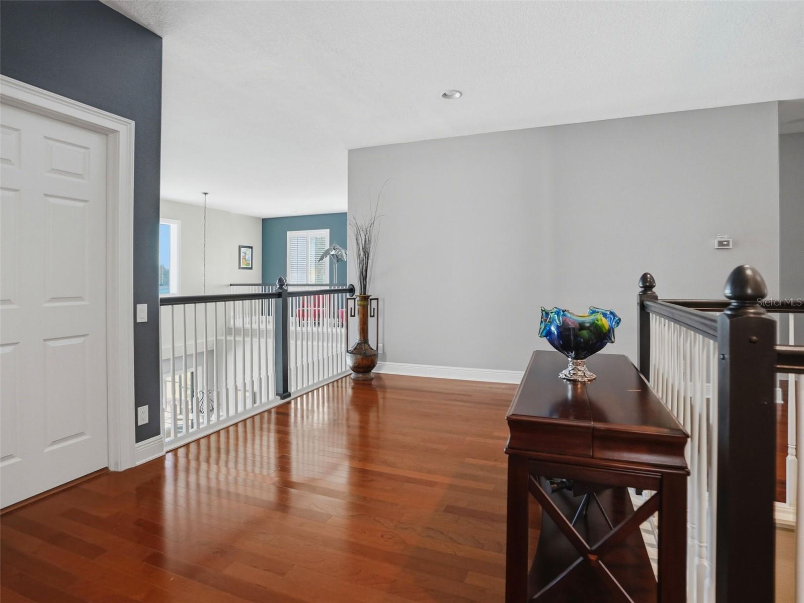 2707 LAKEBREEZE LN S — photo 31
