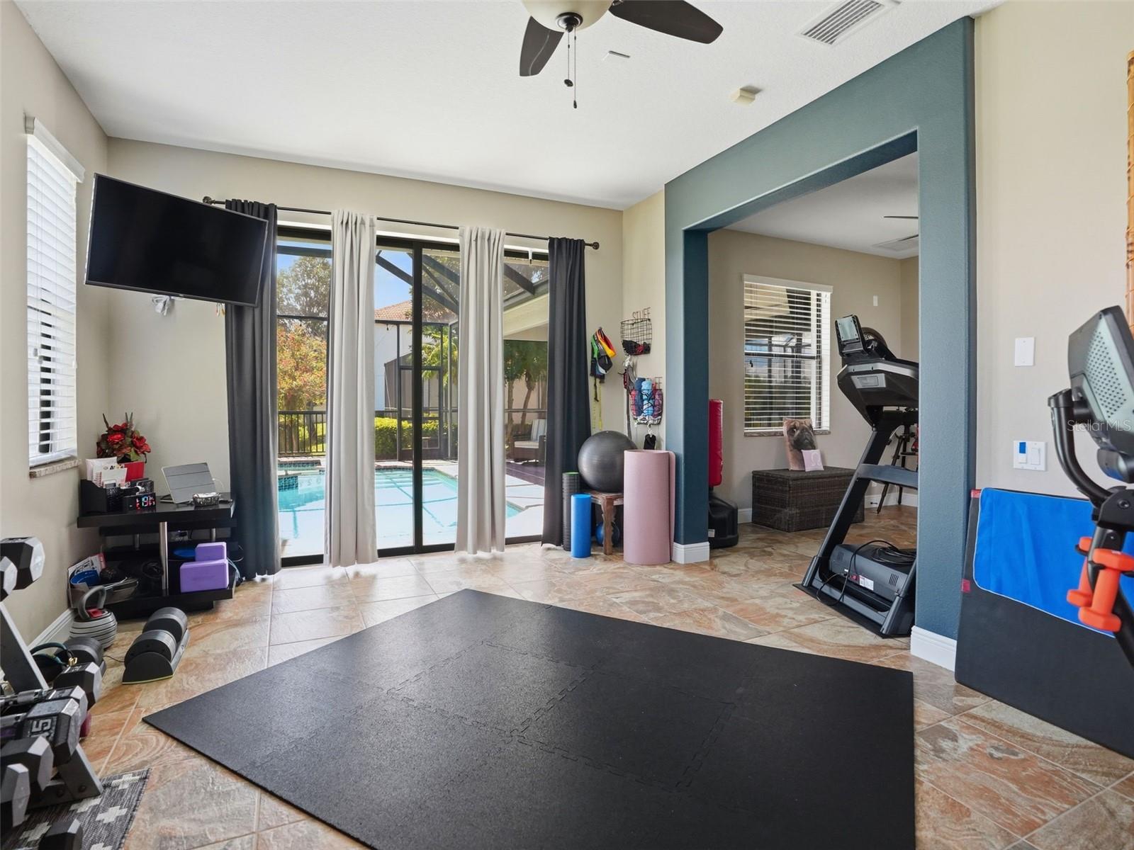 2707 LAKEBREEZE LN S — photo 23