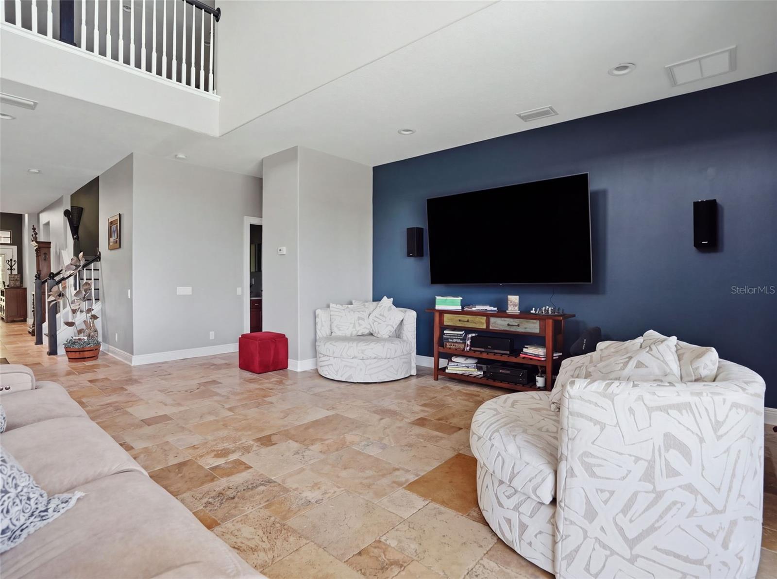 2707 LAKEBREEZE LN S — photo 8