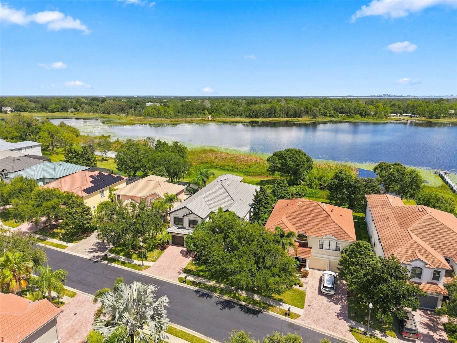2707 LAKEBREEZE LN S — photo 67