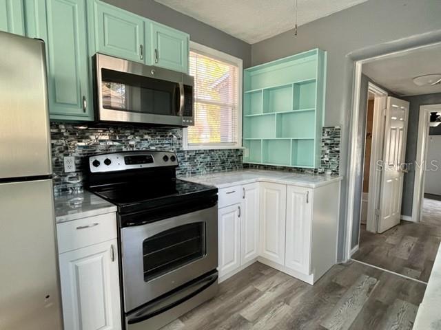 2720 EDWARDS AVE S — photo 9