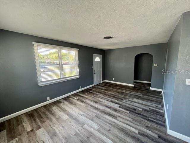 2720 EDWARDS AVE S — photo 3