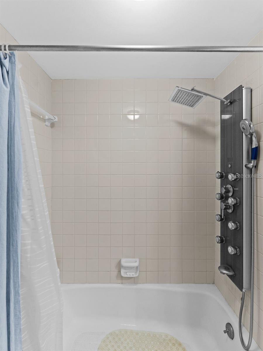 7100 SUNSHINE SKYWAY LN S #503 — photo 19