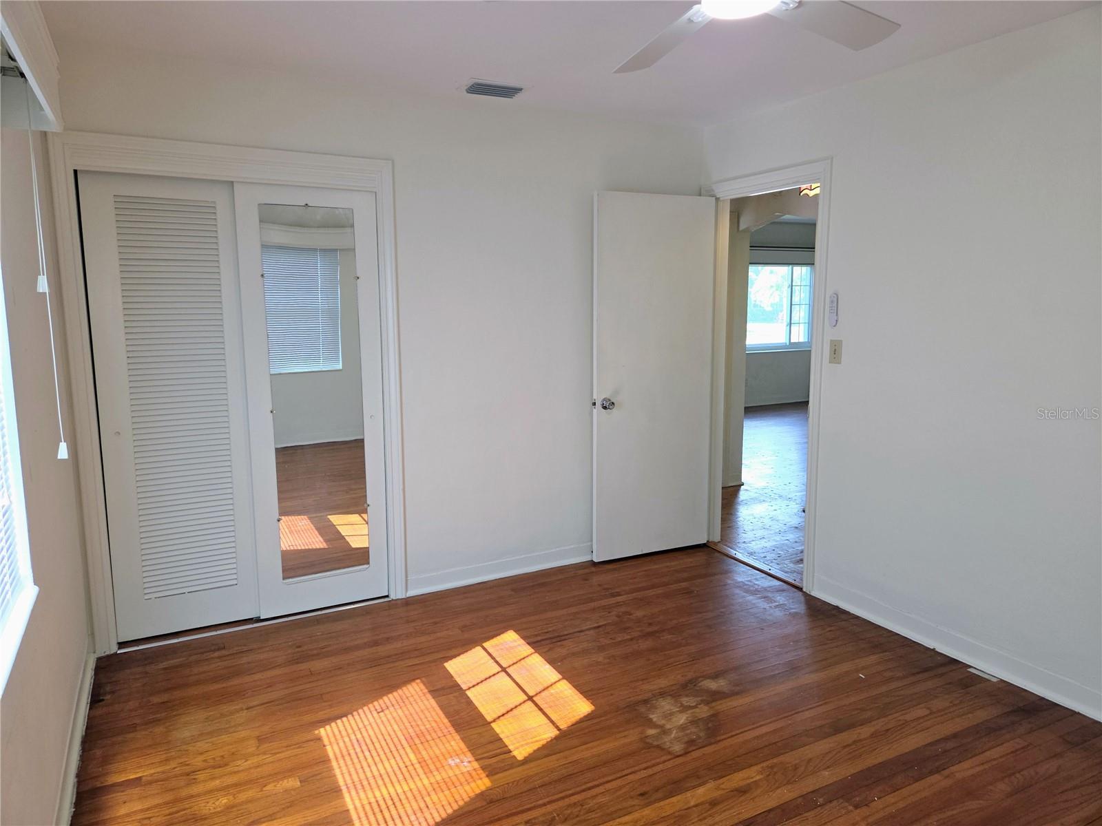 6044 BURLINGTON AVE N — photo 23