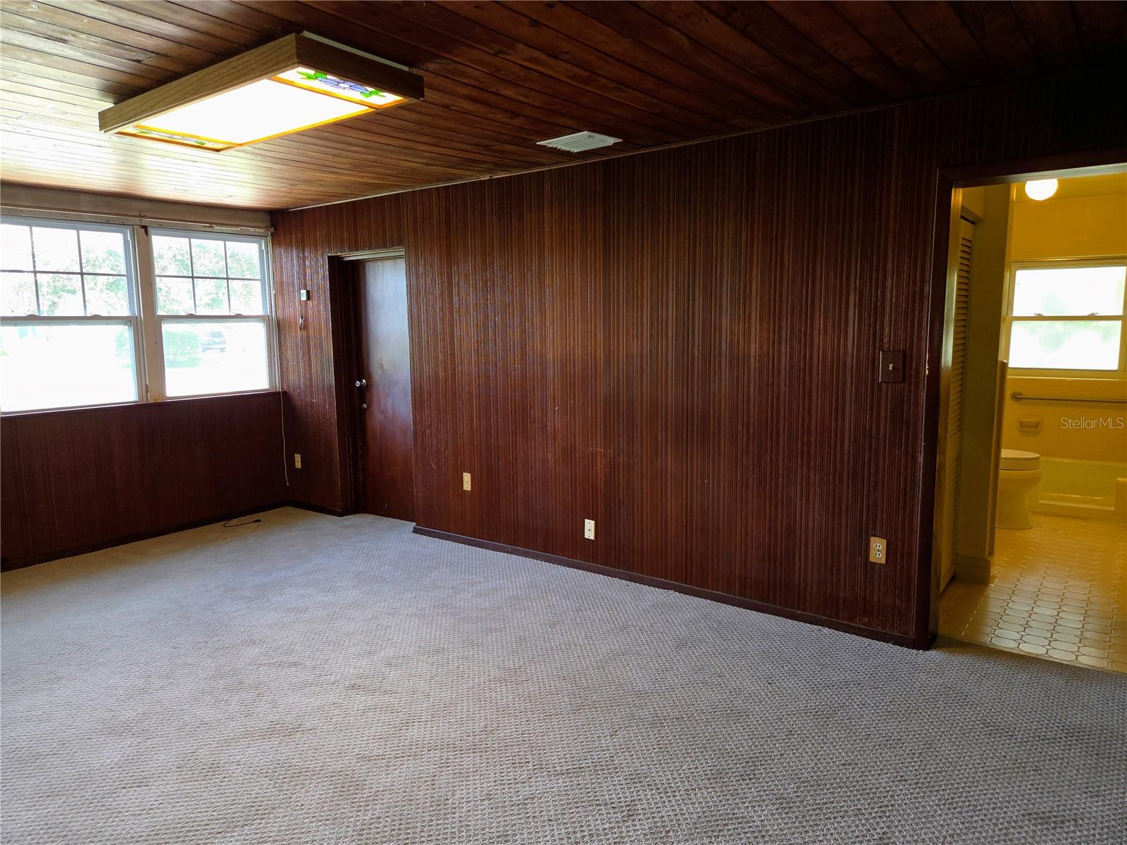 6044 BURLINGTON AVE N — photo 16