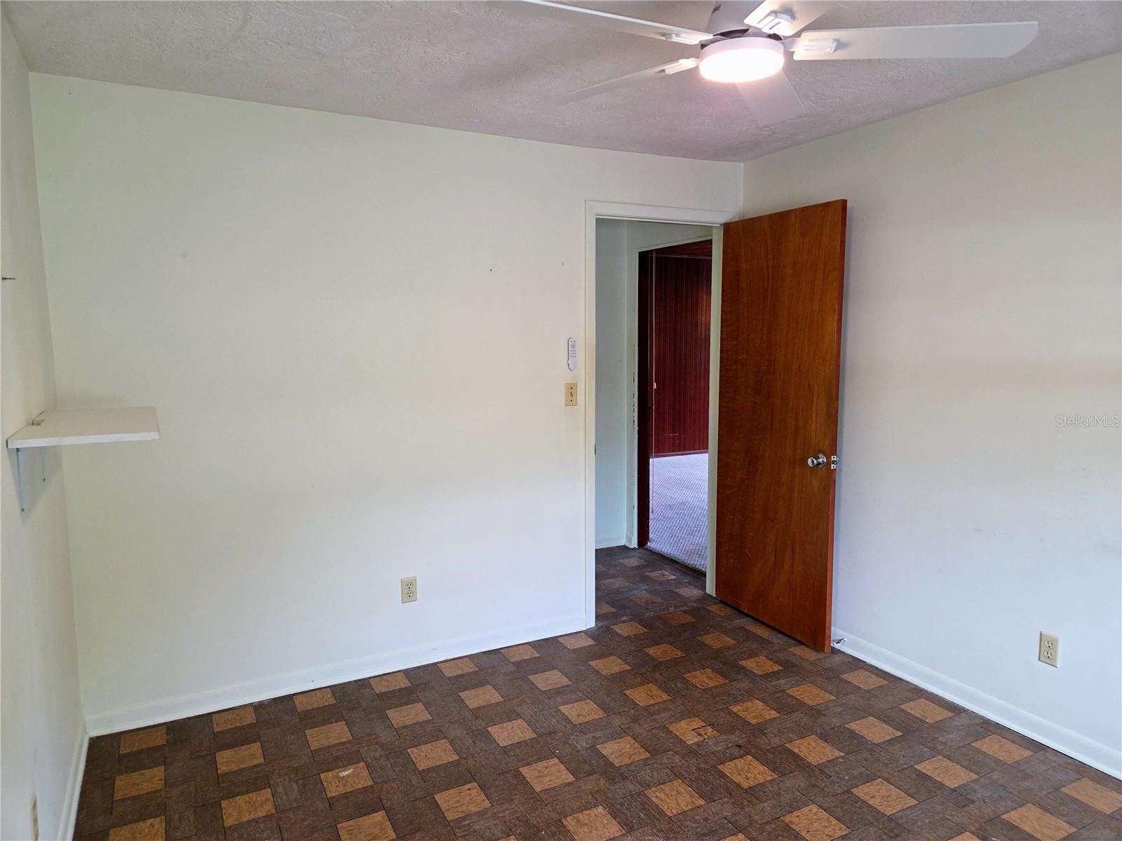 6044 BURLINGTON AVE N — photo 32