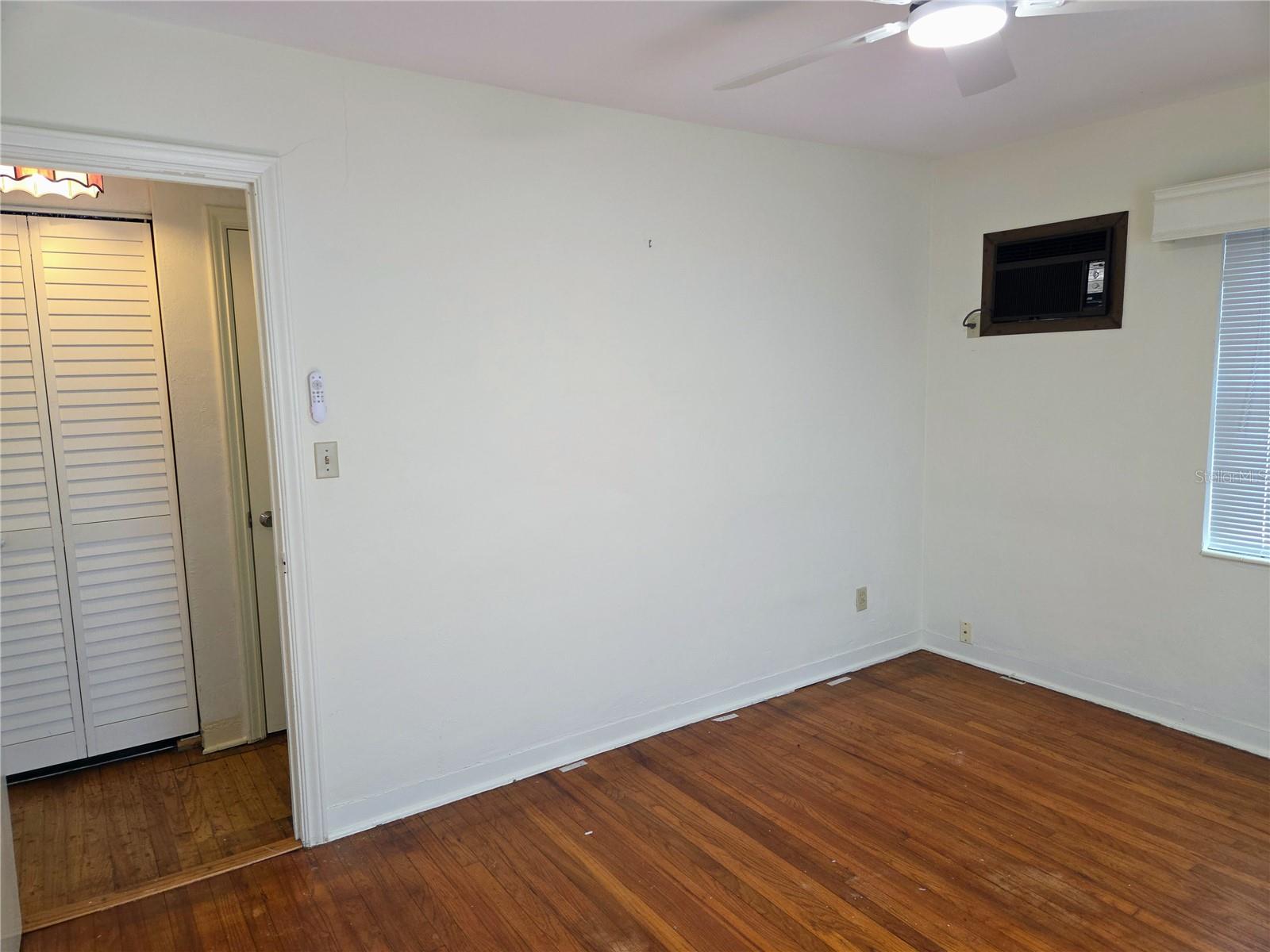 6044 BURLINGTON AVE N — photo 24