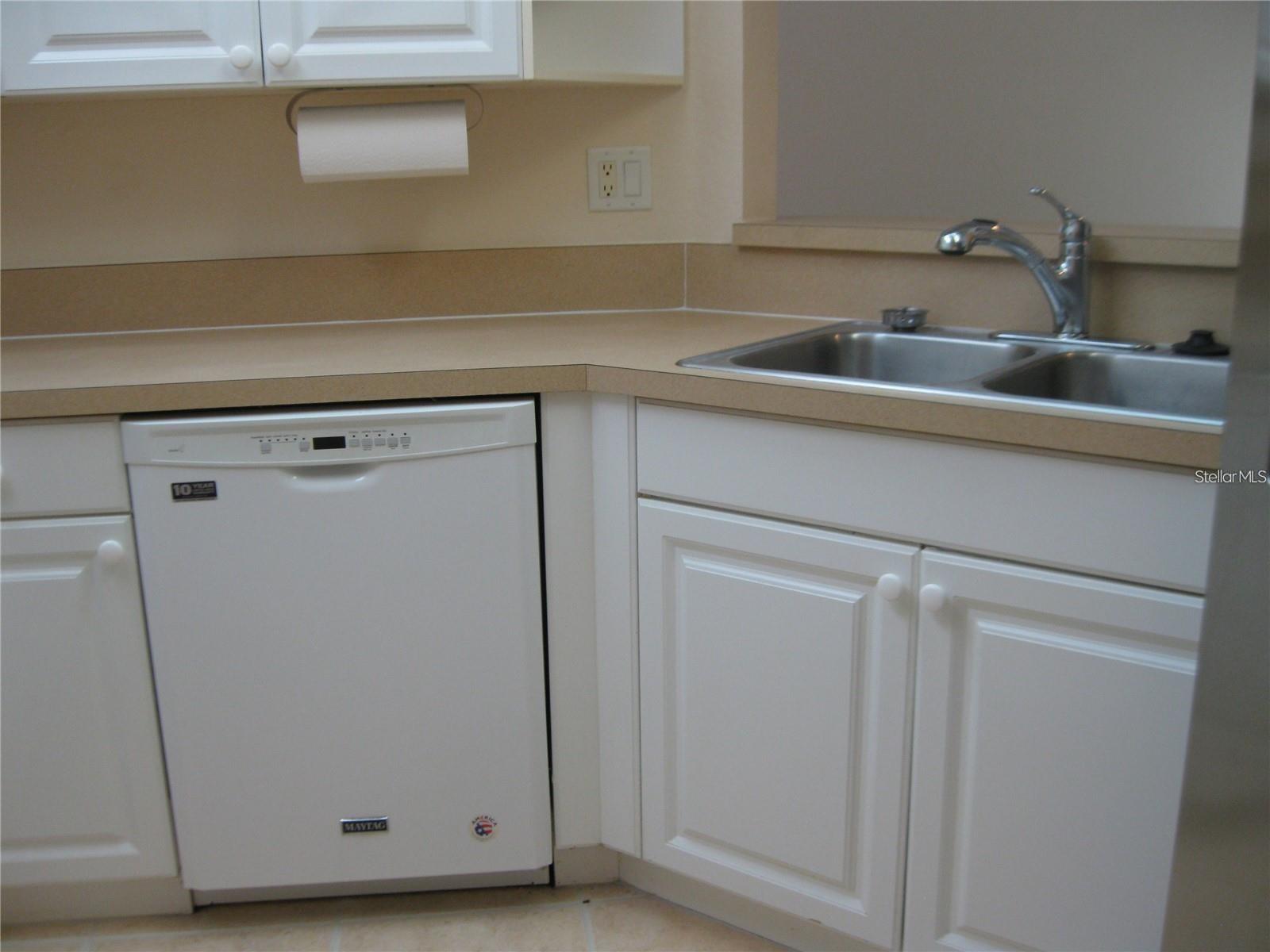 6405 BAY CEDAR LN #26 — photo 5