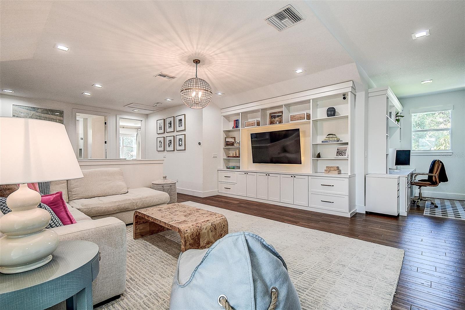 3311 W PAUL AVE — photo 28