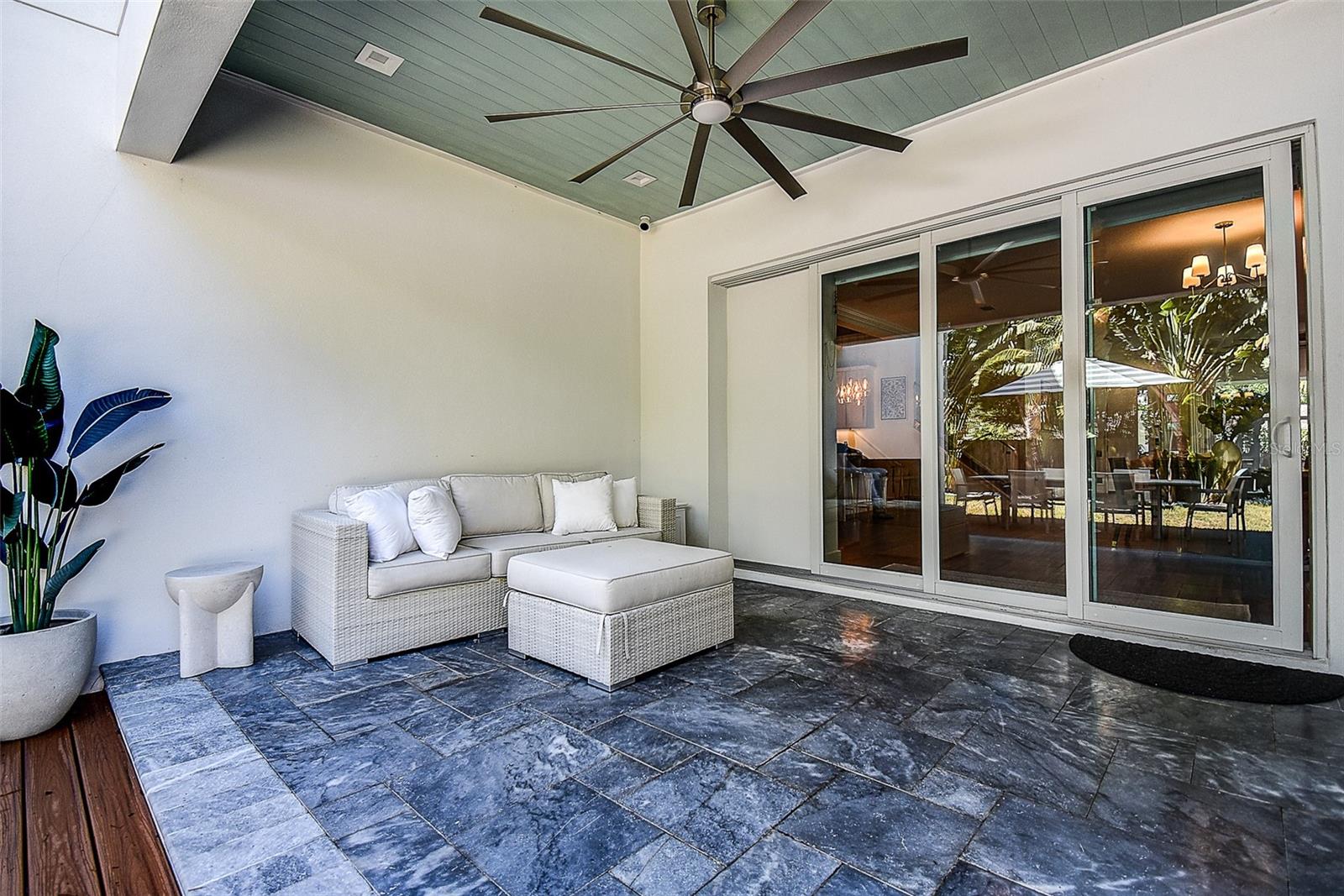 3311 W PAUL AVE — photo 23