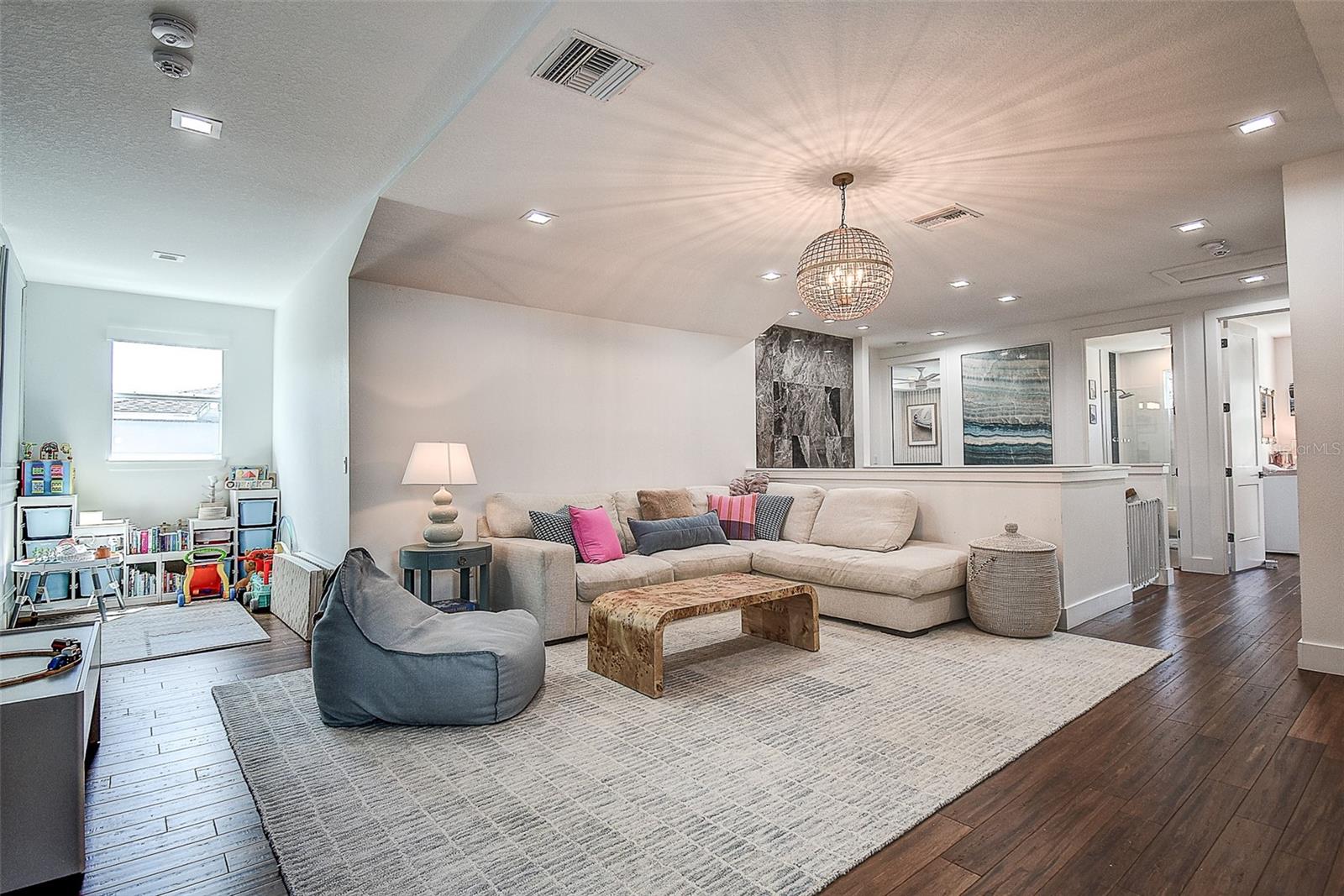 3311 W PAUL AVE — photo 27