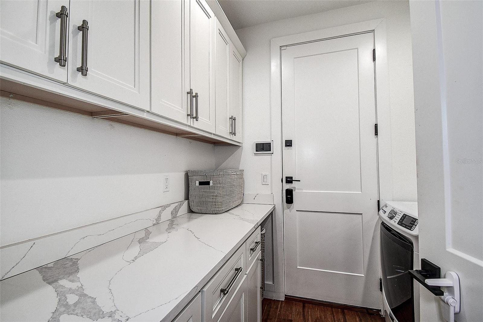 3311 W PAUL AVE — photo 33