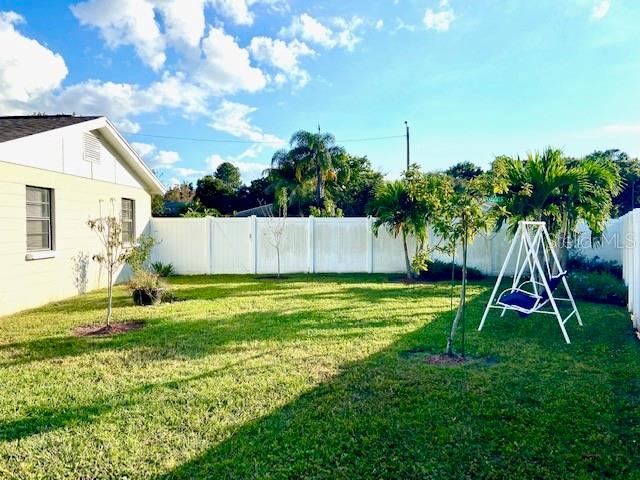 4109 W WALLACE AVE — photo 24