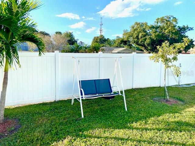 4109 W WALLACE AVE — photo 26
