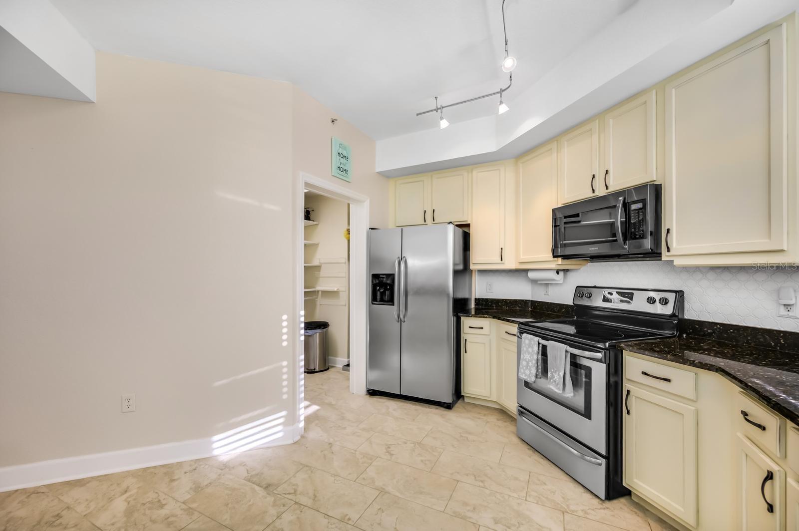 12077 GANDY BLVD N #333 — photo 29