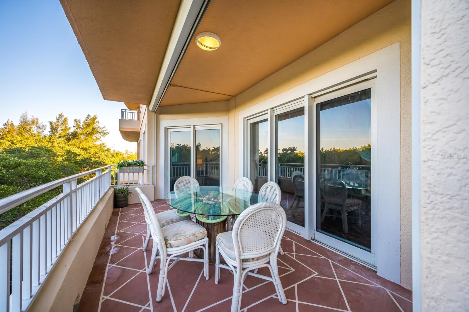 12077 GANDY BLVD N #333 — photo 33