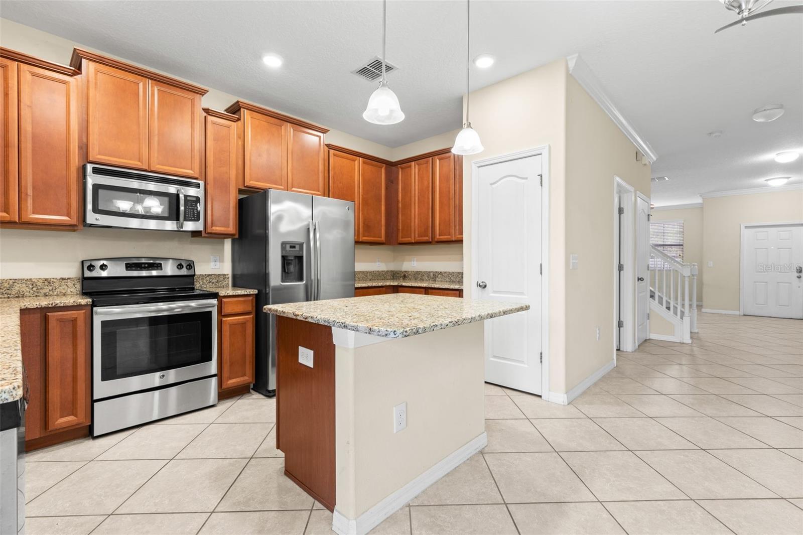 4272 FENNWOOD CT — photo 7