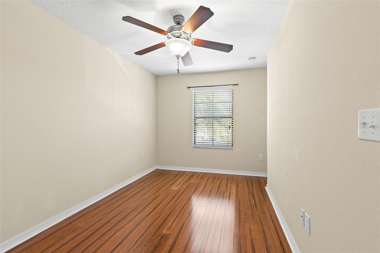 4272 FENNWOOD CT — photo 18