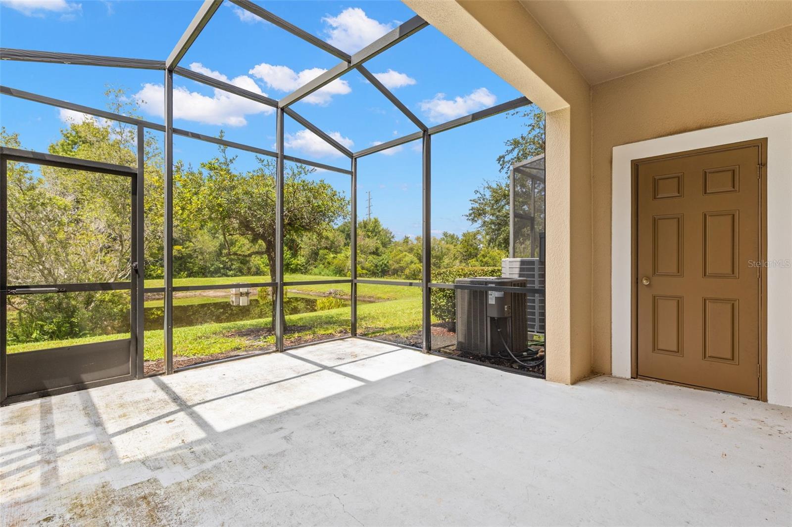 4272 FENNWOOD CT — photo 31