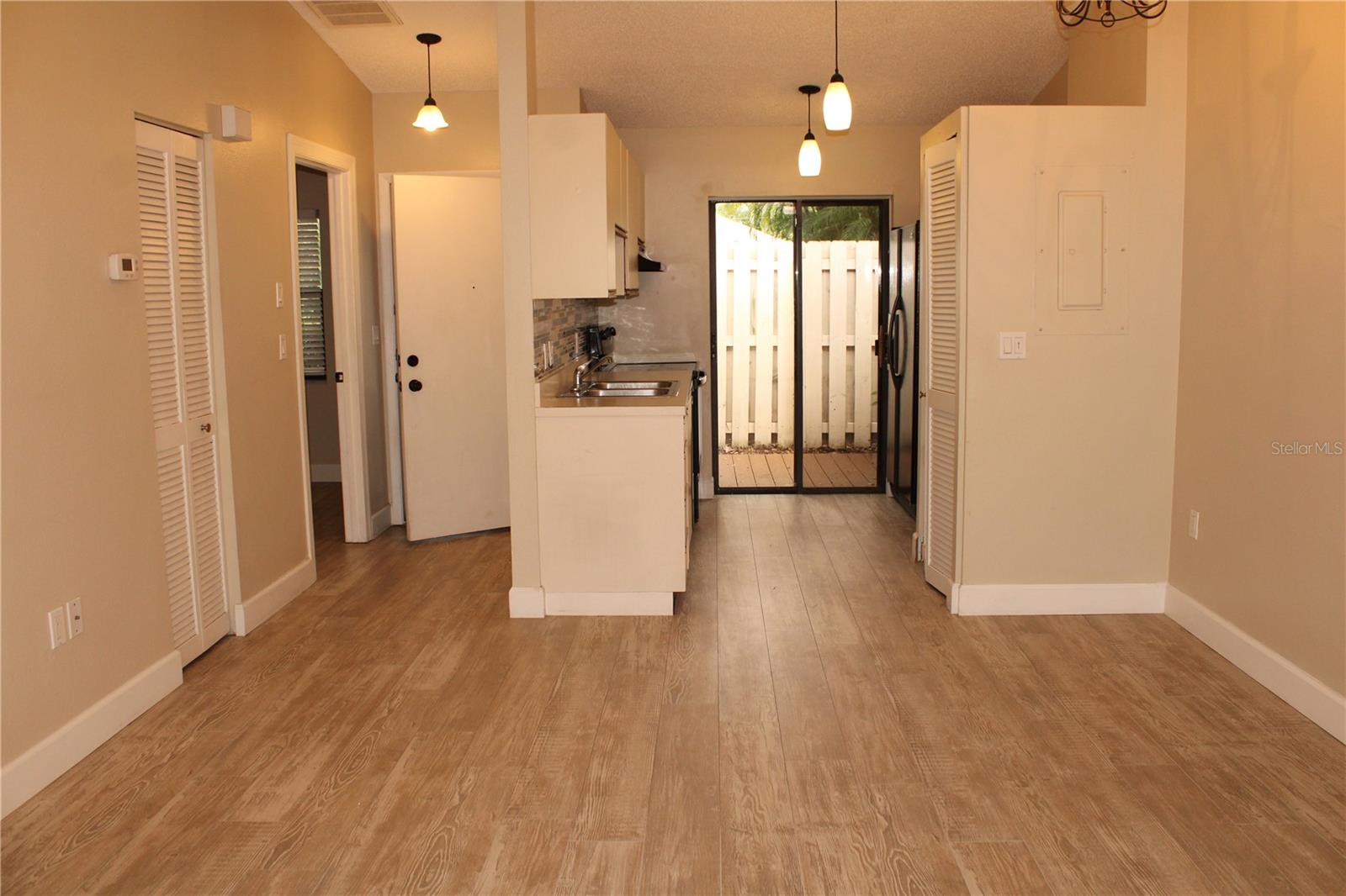 2903 62ND ST W #303 — photo 6