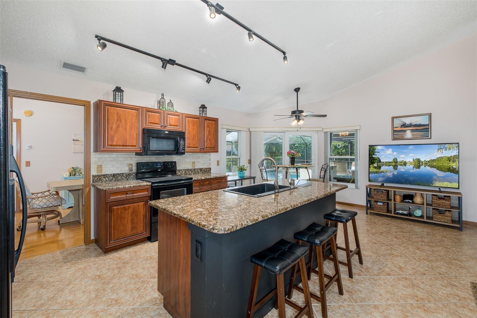 11810 SPANISH LAKE DR — photo 10