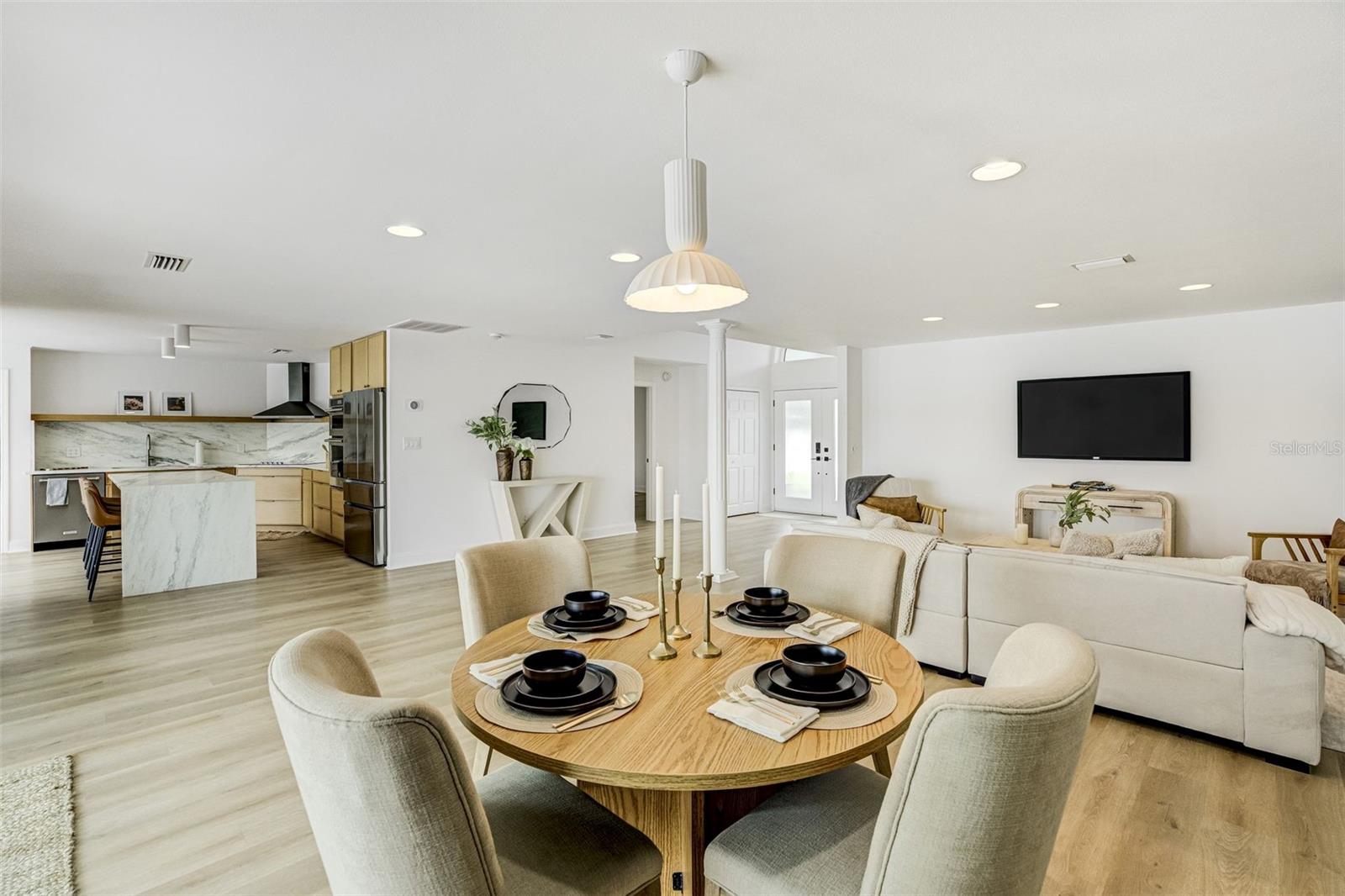 201 DRIFTWOOD LN — photo 9