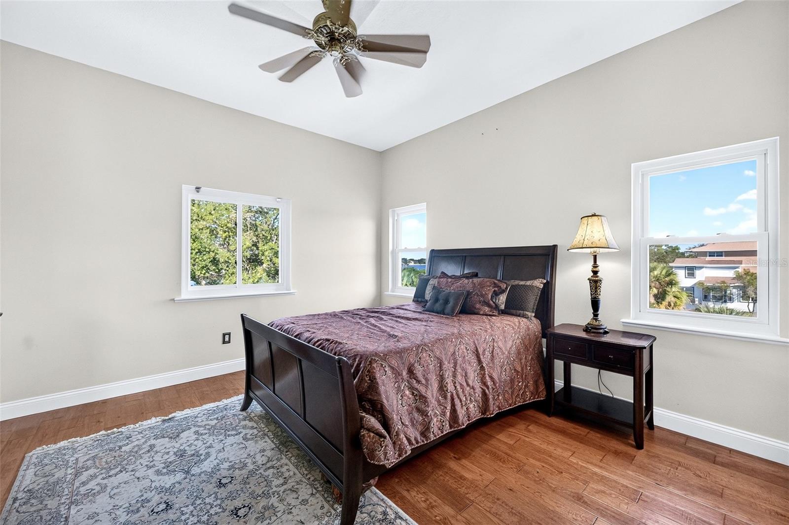 1538 RIVERSIDE DR — photo 31