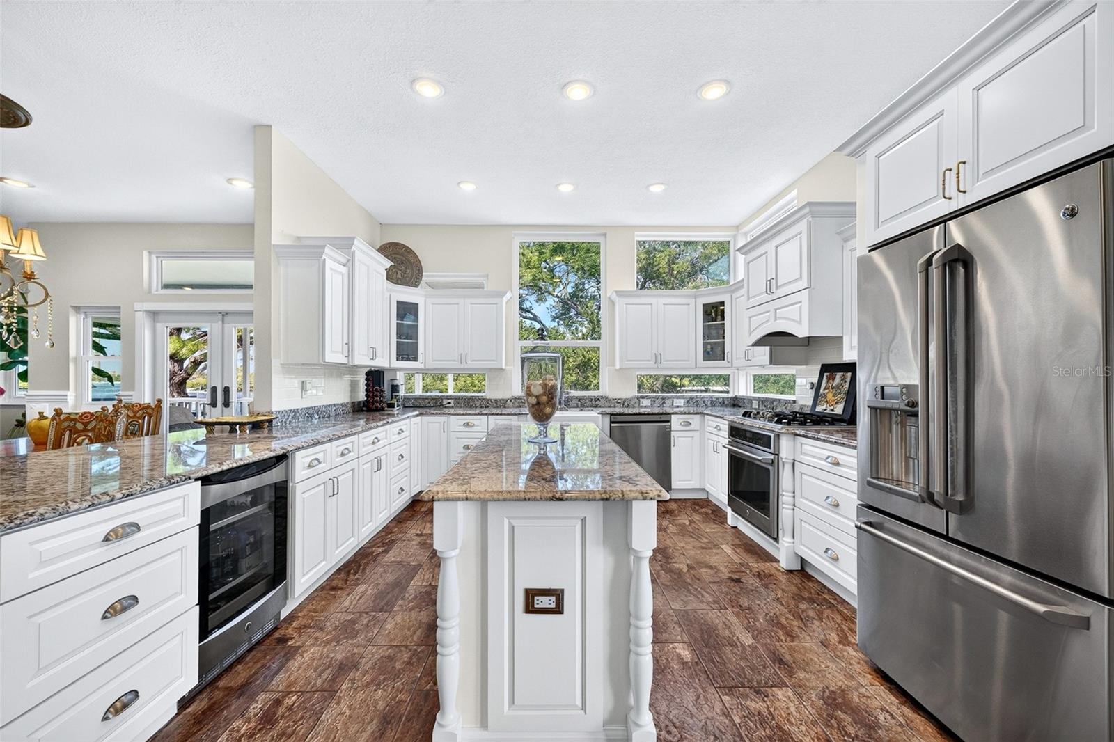 1538 RIVERSIDE DR — photo 12