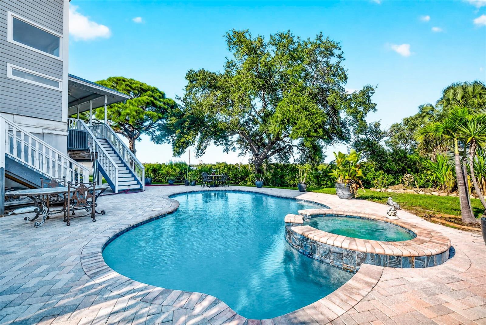 1538 RIVERSIDE DR — photo 41