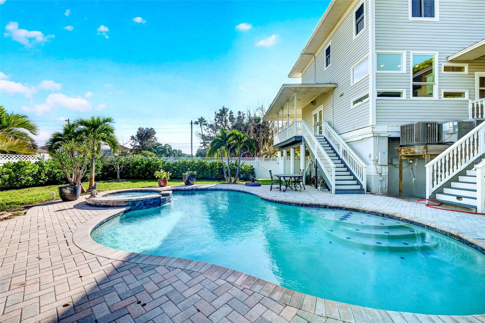 1538 RIVERSIDE DR — photo 40
