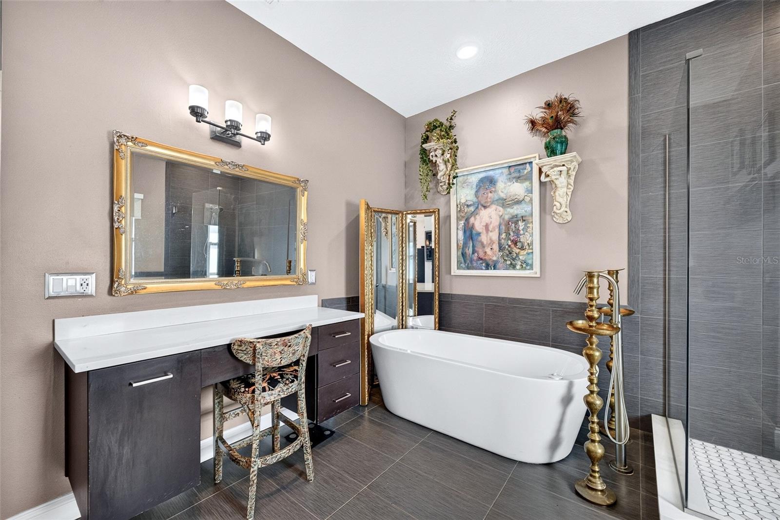 1538 RIVERSIDE DR — photo 22