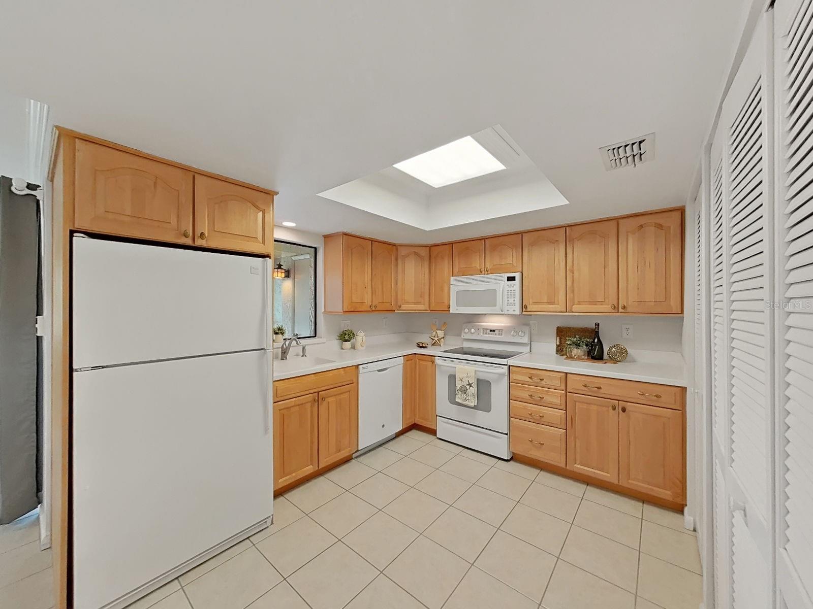 2679 SABAL SPRINGS CIR #201 — photo 29