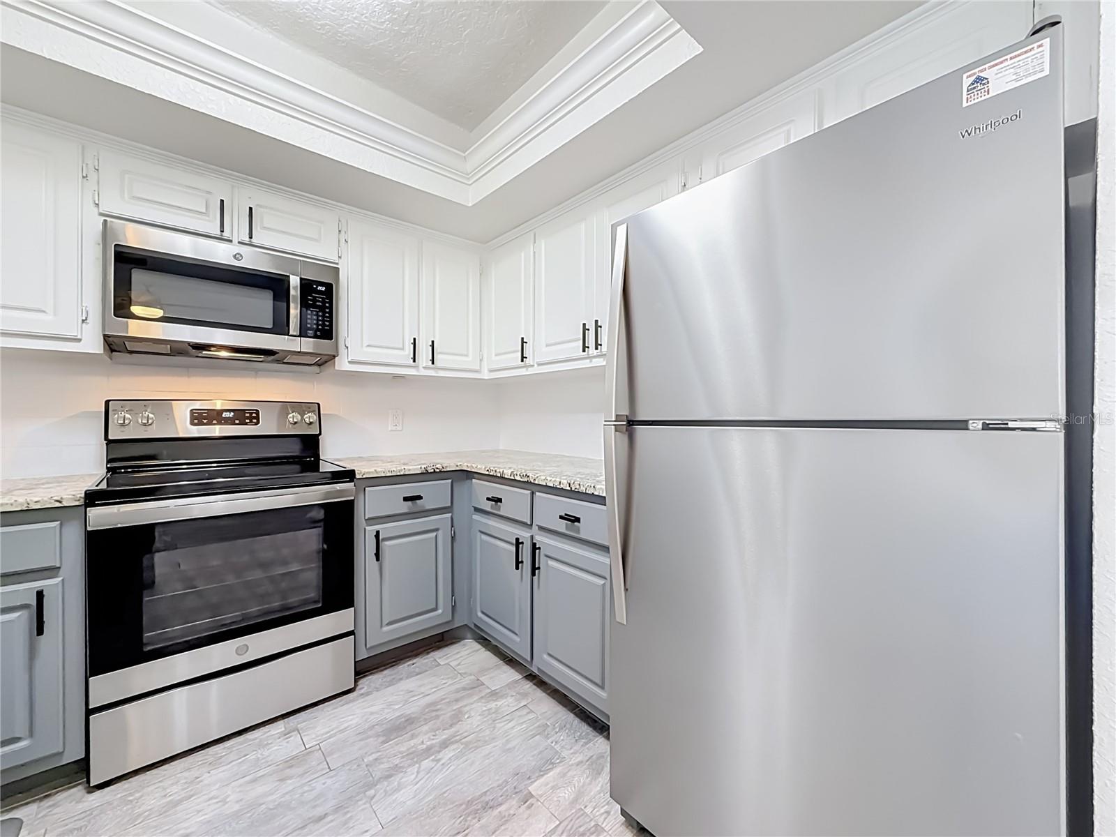 1859 SHORE DR S #303 — photo 10