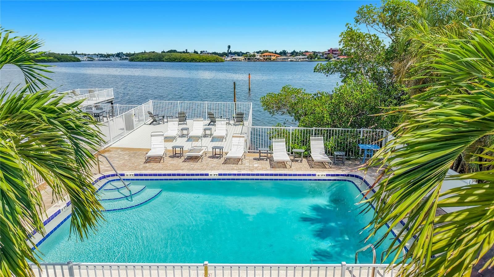 1859 SHORE DR S #303 — photo 3