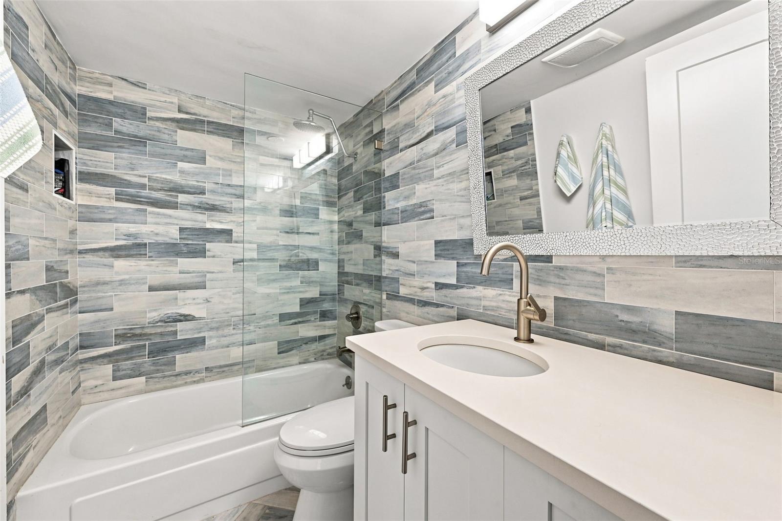 1898 SHORE DR S #208 — photo 38