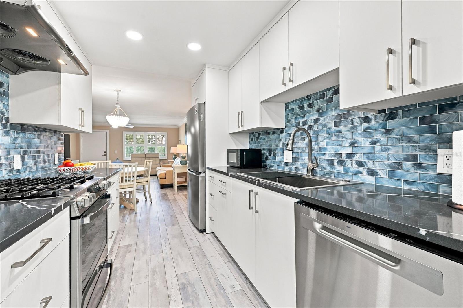 1898 SHORE DR S #208 — photo 8